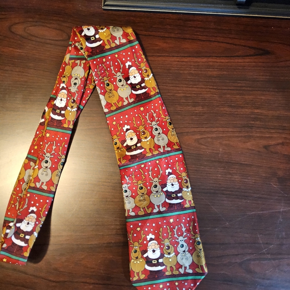 Christmas Tie - Picture 2 of 4